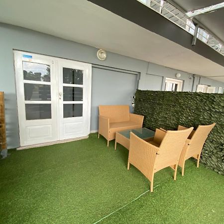 Totem Apartments Nea Plagia Zewnętrze zdjęcie